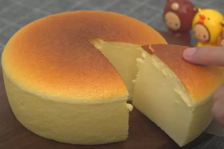 2 cách làm bánh cheesecake nướng "bùng cháy" tan chảy trong miệng