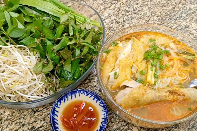 2 cách nấu bún gà thanh ngọt, thơm ngon đậm đà và cực bổ dưỡng