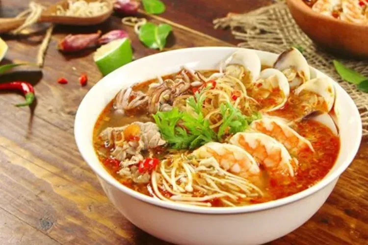 Bún Thái chua cay: 2 cách nấu đơn giản, ngon nhất tại nhà