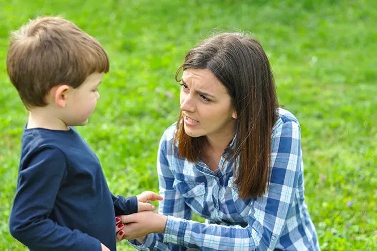 Cách dạy trẻ 3 tuổi bướng bỉnh mẹ đã thực hiện đúng phương pháp chưa