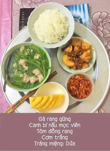 Cơm ngon bổ dưỡng, lợi sữa cho mẹ sau sinh mỗi ngày ( phần 1)