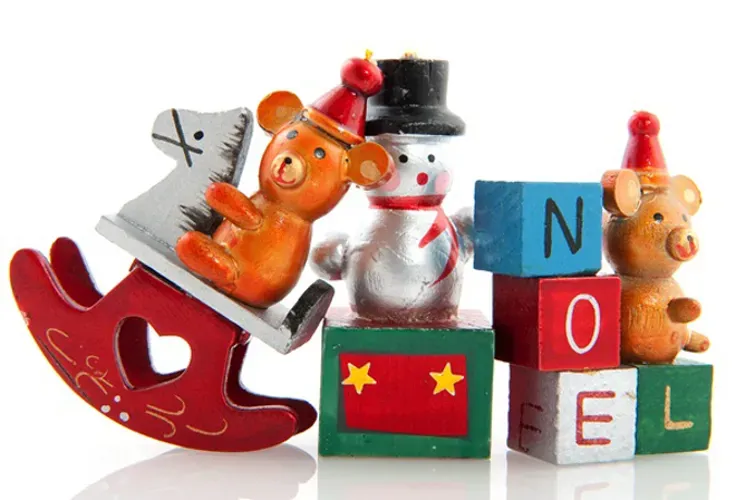 Đồ Noel cho bé gái – nên mua gì để bé nhà bạn thích nhất?