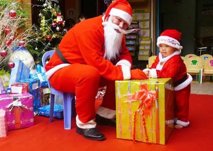 Đồ noel cho bé trai – bí quyết chọn đồ hay mẹ nên tham khảo ngay