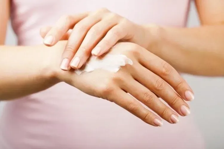 Gentrisone có dùng được cho bà bầu hay không? Những lưu ý mẹ nên biết