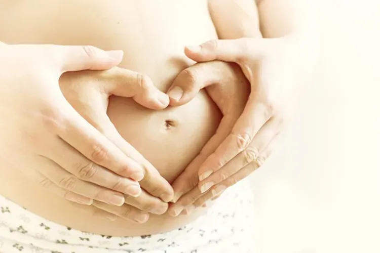 Mang thai 3 tháng đầu mẹ cần tăng cường đề kháng tự nhiên như thế nào?
