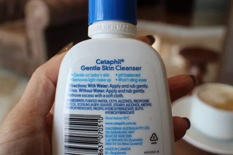 Sữa rửa mặt Cetaphil bà bầu dùng được không và thực sự an toàn, hiệu quả?