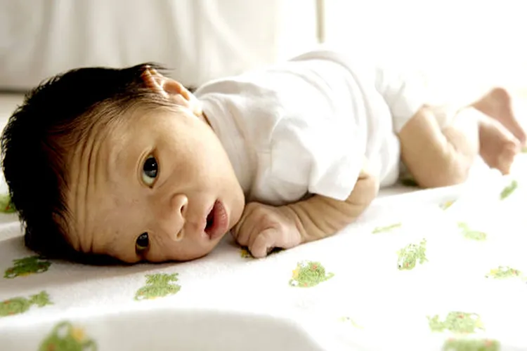 Thời gian nằm sấp – tummy time đối với trẻ sơ sinh